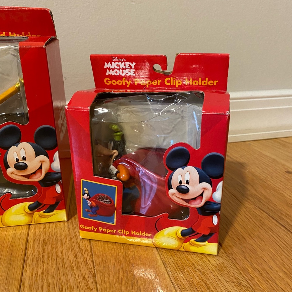 Vintage Retro Collectors Disney Mickey Mouse Red Desk Organizer Set - Picture 4 of 5